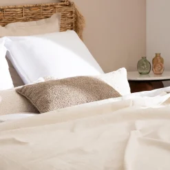 Almohada Bouclette Gris Pardo 30x50cm