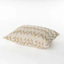 Almohada VIBES amarillo y beige 45x60cm