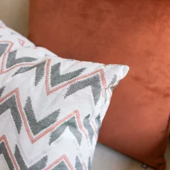 Almohada VIBES naranja y verde 45x60cm