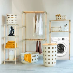 Armario beige de madera