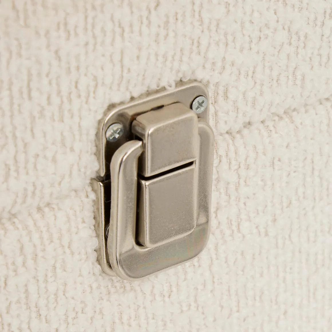 Caja decorativa CARLIE blanca 18x24x42cm