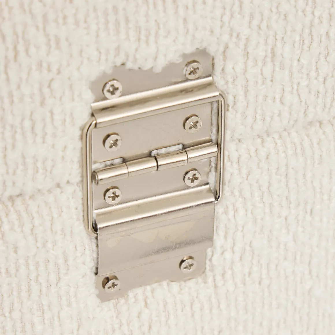 Caja decorativa CARLIE blanca 18x24x42cm