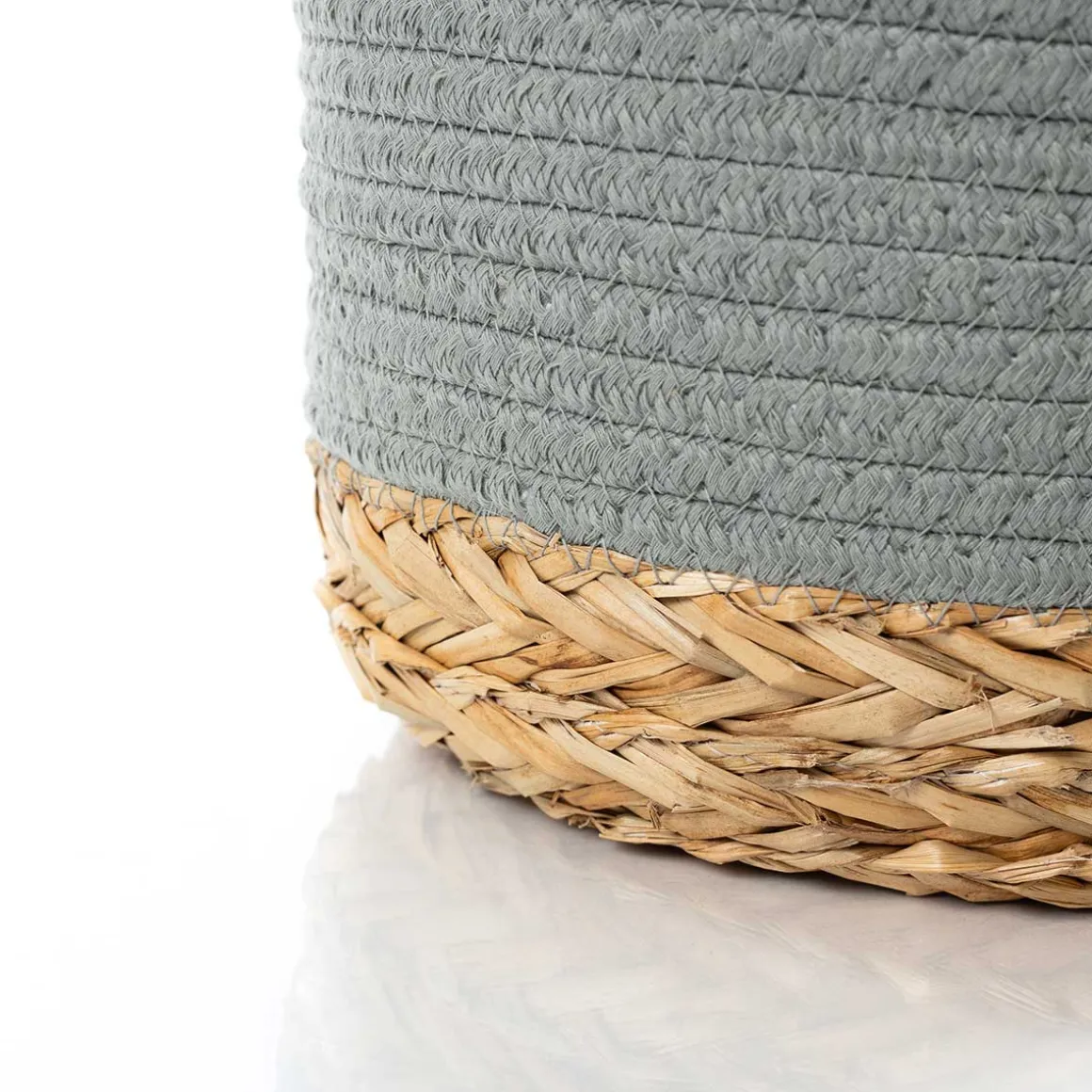 Cesto de baño verde caqui y natural 22x30cm