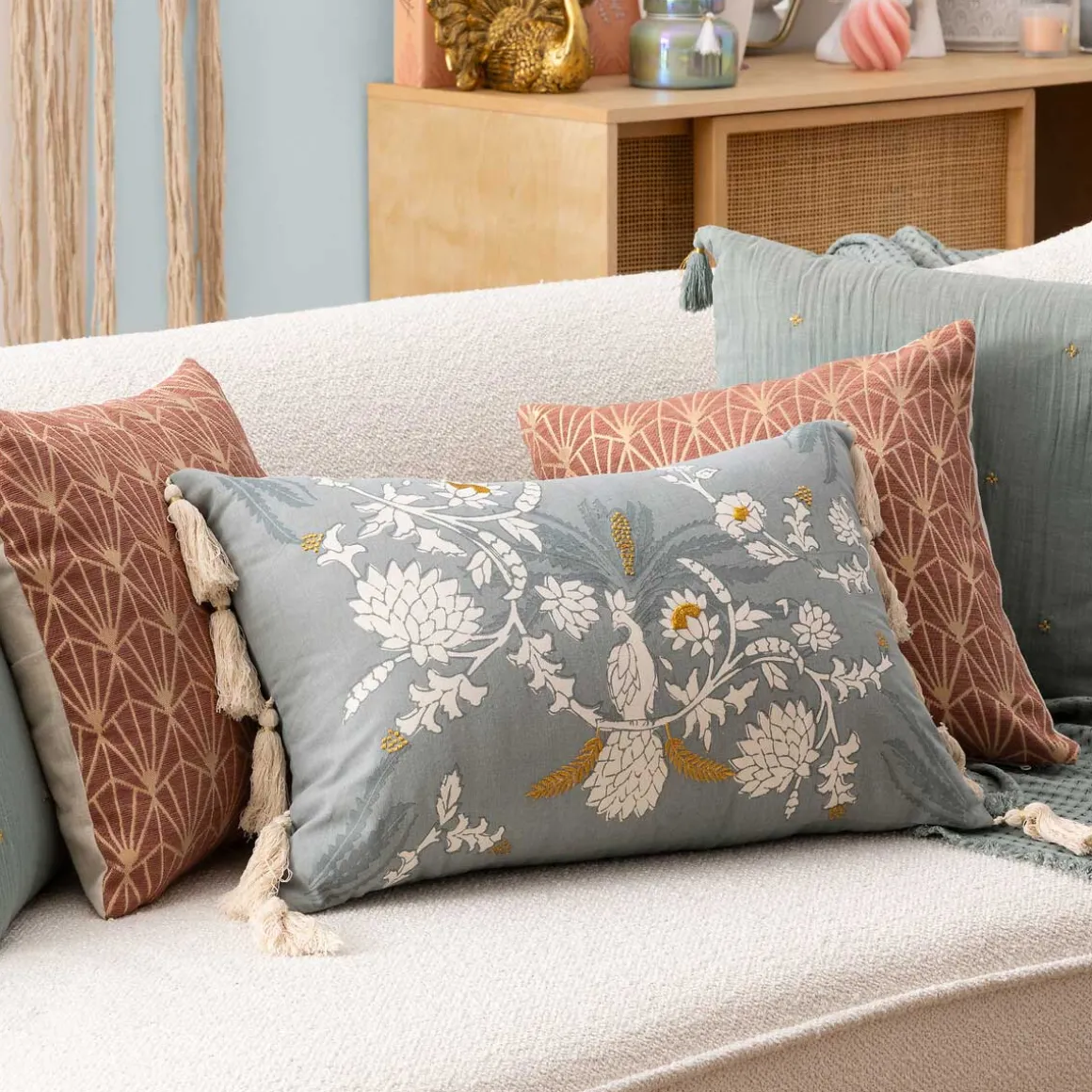 Cojín decorativo bordado WILD ROMANCE 38X58cm