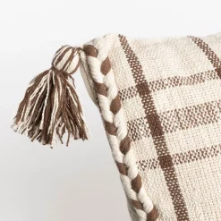 Cojín EARTHY con borlas 45x45cm