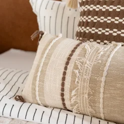 Cojín EARTHY con borlas 30x50cm