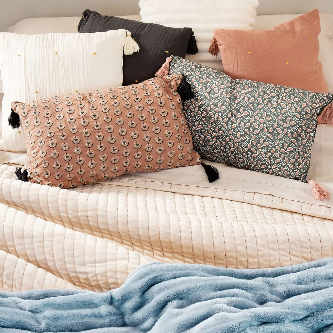 Cojín Gaze Rosa Palo C/Cruces 40x40Cm