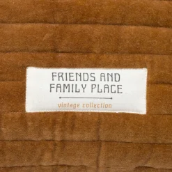 Cojín Ocre Con Patch 45x45cm