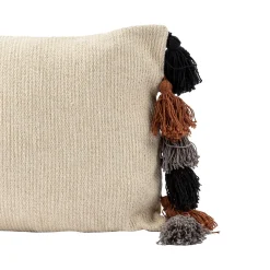 Cojín SAIDIA beige con pompones 35x50Cm