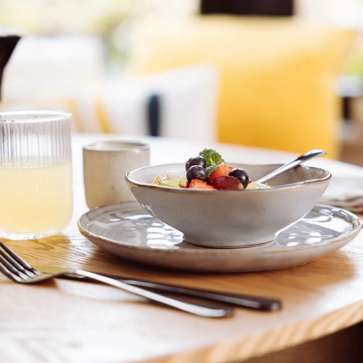 Cuenco FLOWER gris 15cm