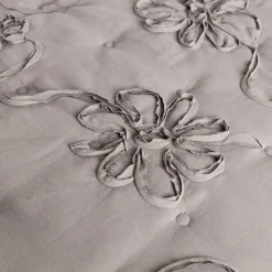 Edredón FLOWER NEST gris 220x240cm