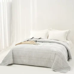 Edredón IVREA gris de terciopelo 240x260cm