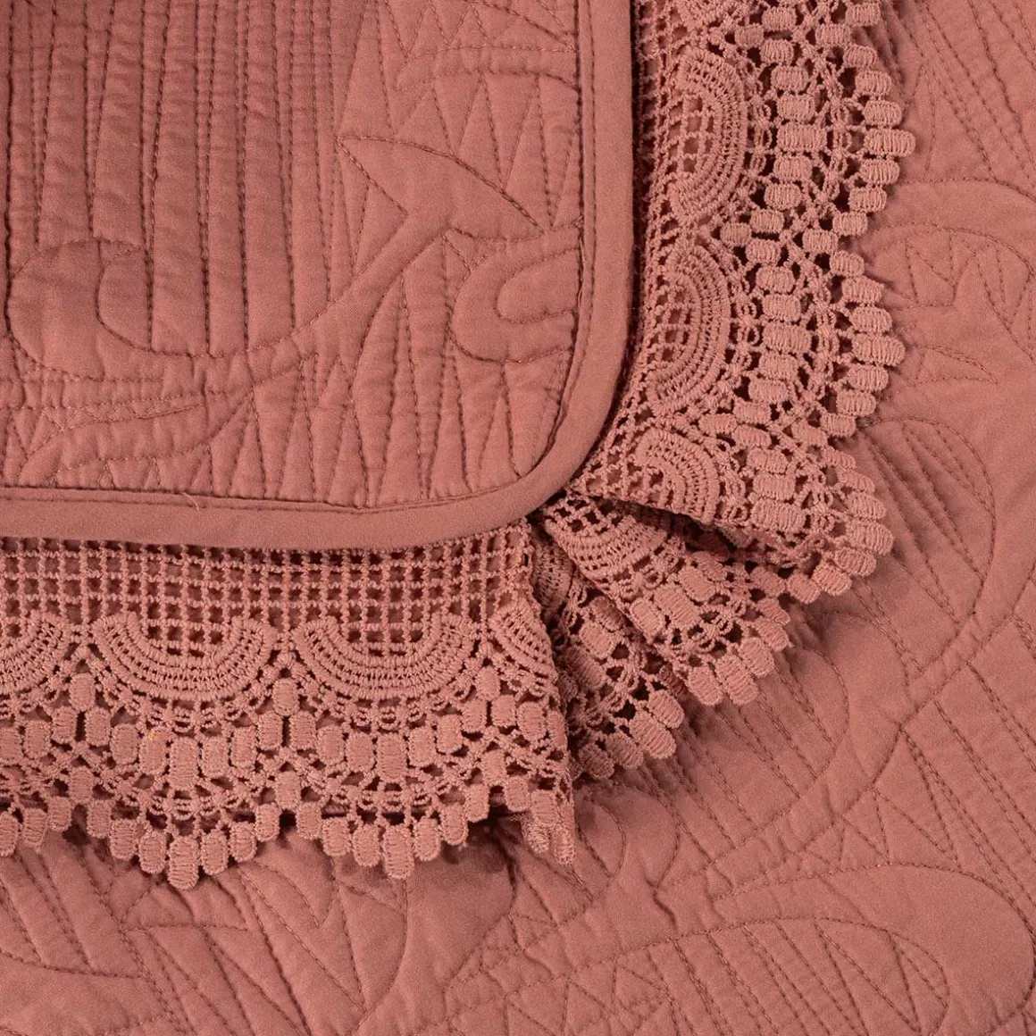 Edredón rosa viejo con encaje 220x240cm