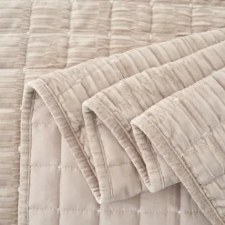 Edredón SEATTLE gris de terciopelo 240x260cm