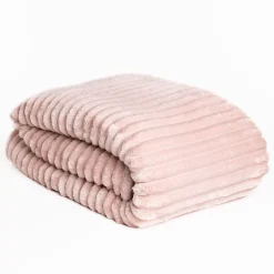 Edredón WINTER NEST rosa 240x260cm