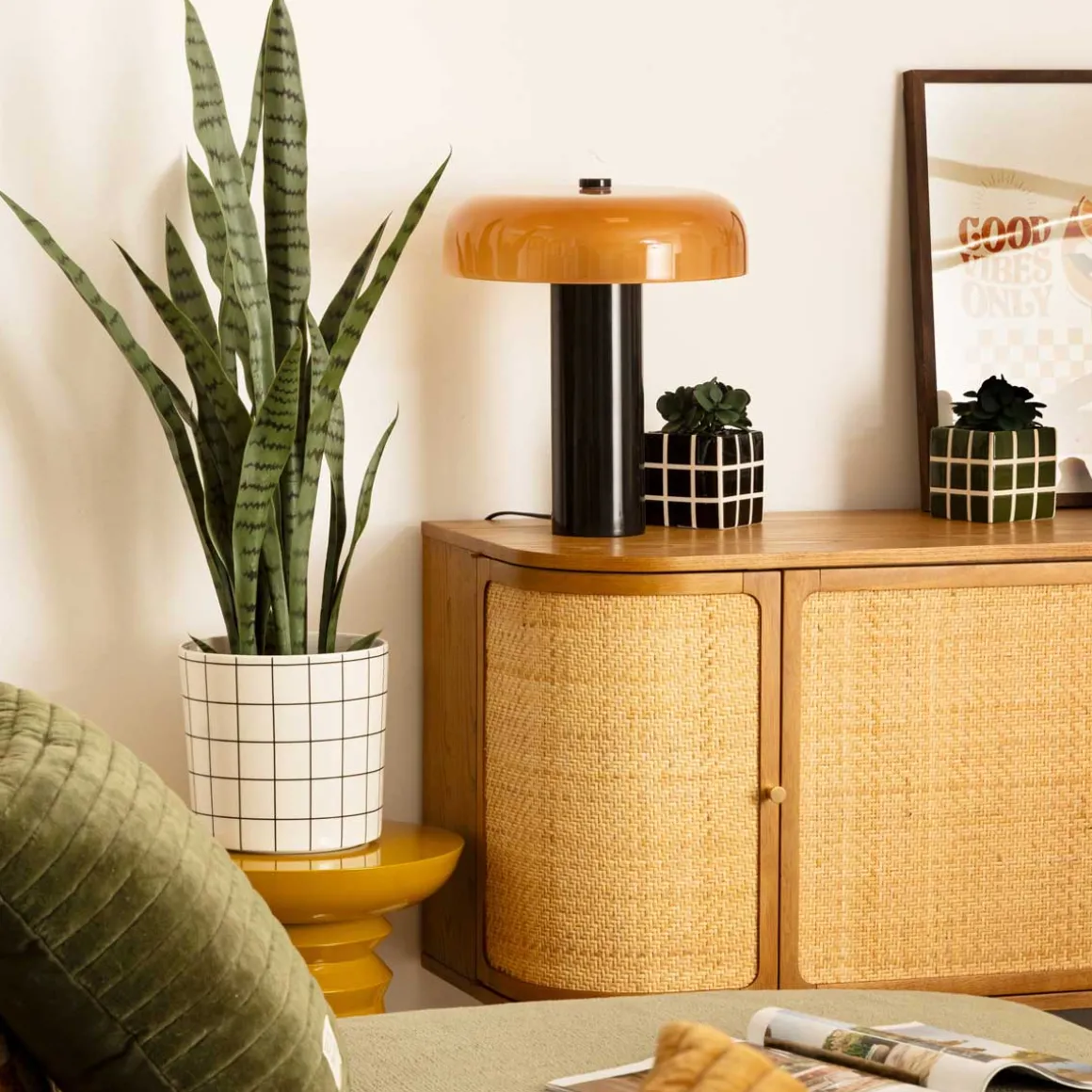 Lámpara de mesa de vidrio JODY