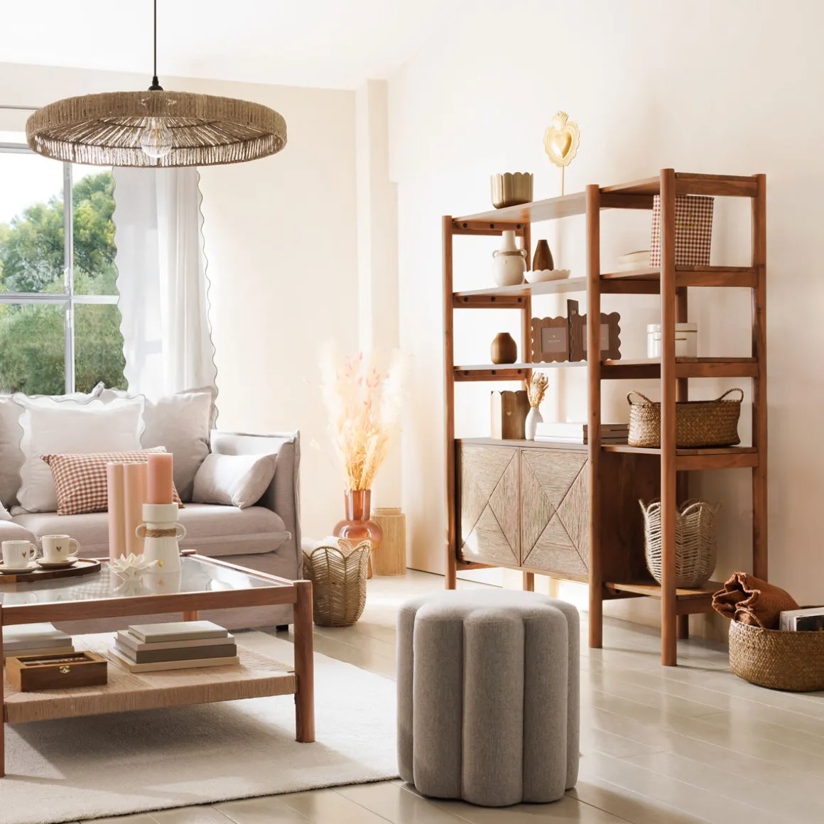 Maceta Flo Dorada De Metal