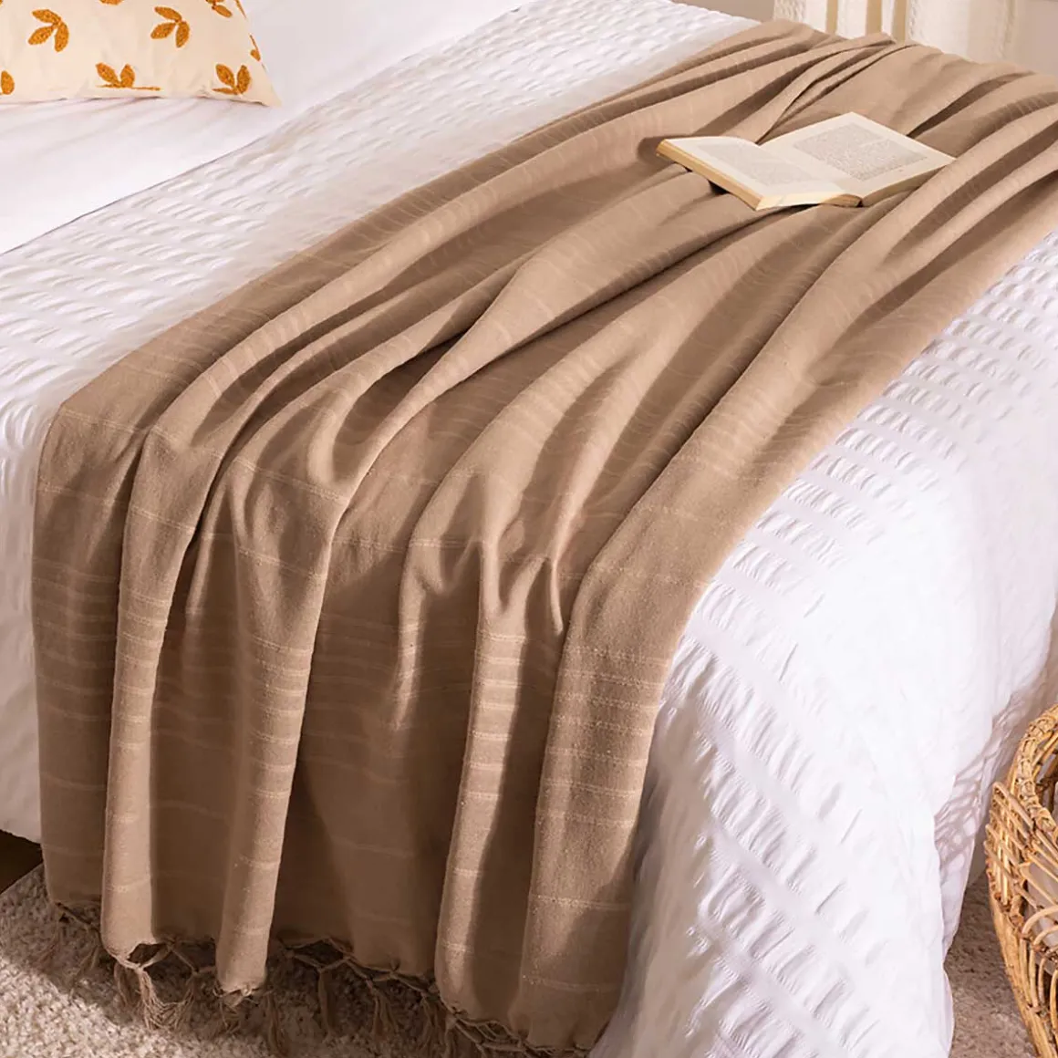 Manta Con Flecos Color Lino 160x220Cm