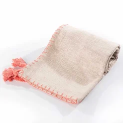 Manta crudo con borlas rosa 120x160cm