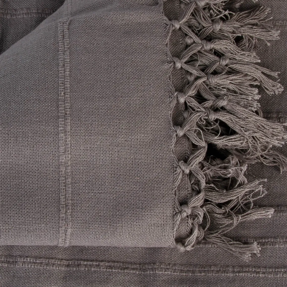 Manta Gris Con Flecos 230x250Cm