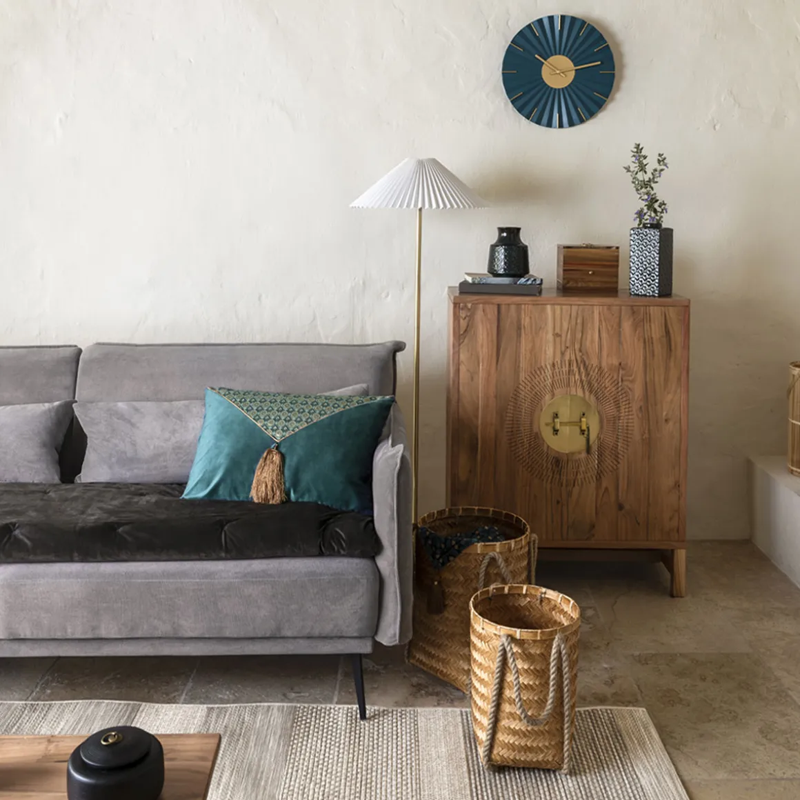 Mueble C/2 Puertas Marrón 80x35x101.5Cm