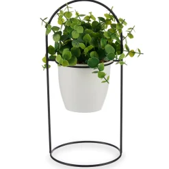 Planta artificial con soporte negro de metal