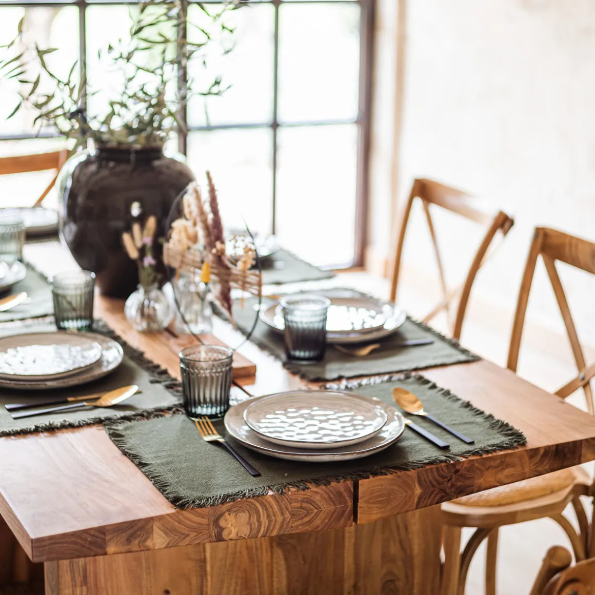 Plato llano FLOWER gris 26cm