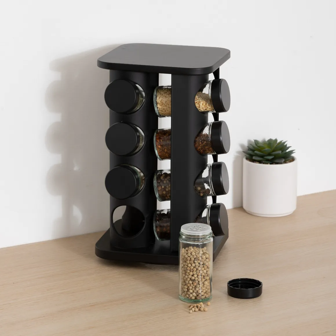 Set de 16 tarros negros con soporte giratorio