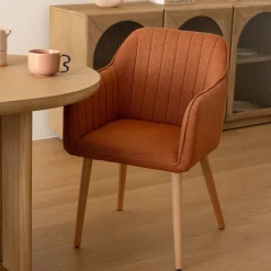 Sillón De Tejido Ámbar Con Patas Claras Visoca