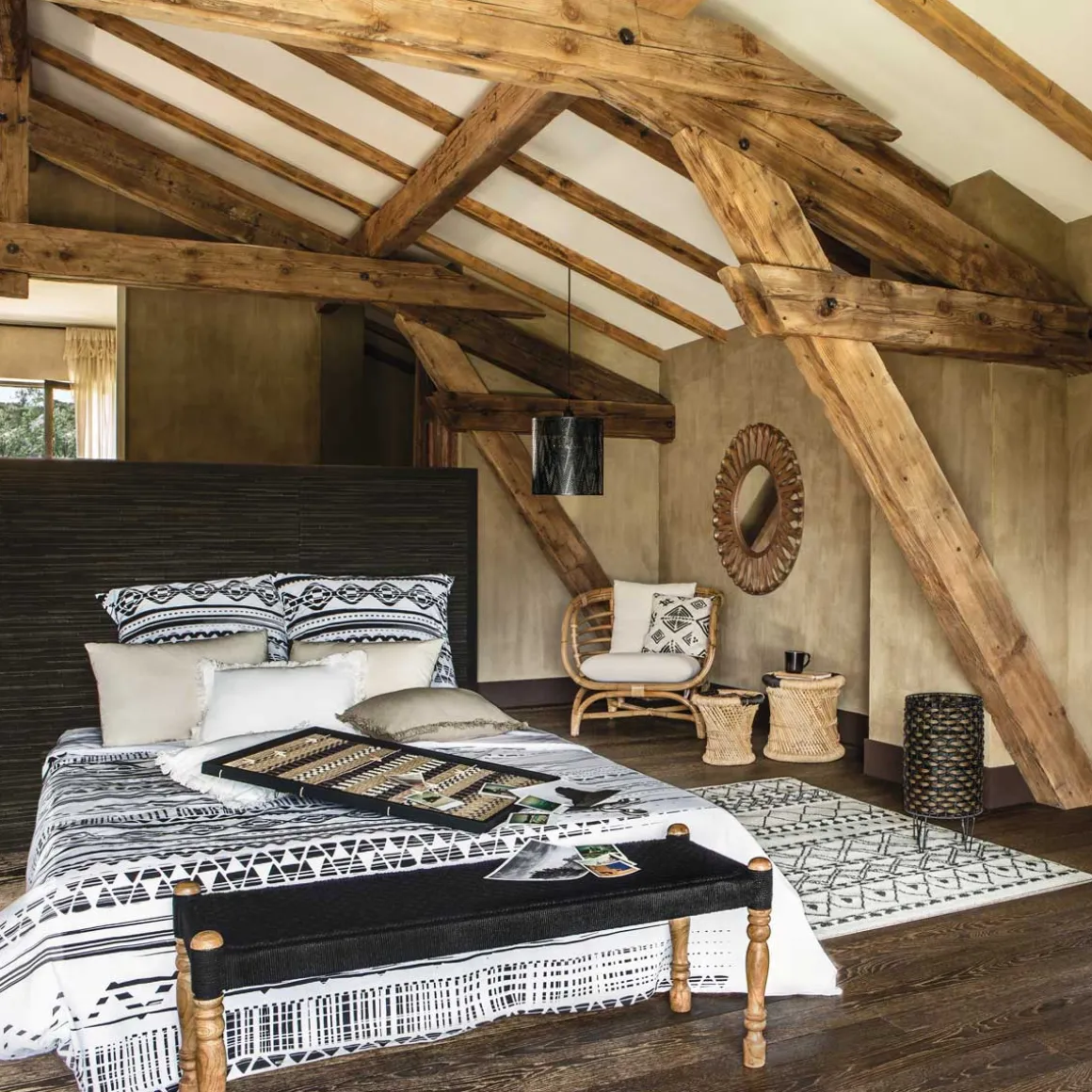 Taburete beige de bambú y cuerda 38cm