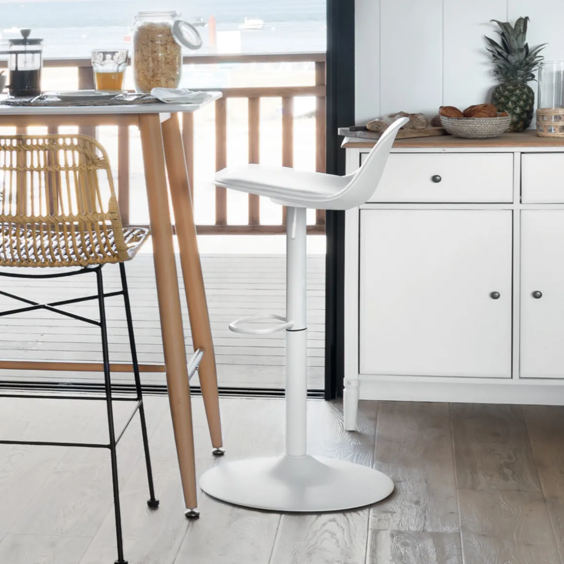 Taburete de bar blanco AIKO