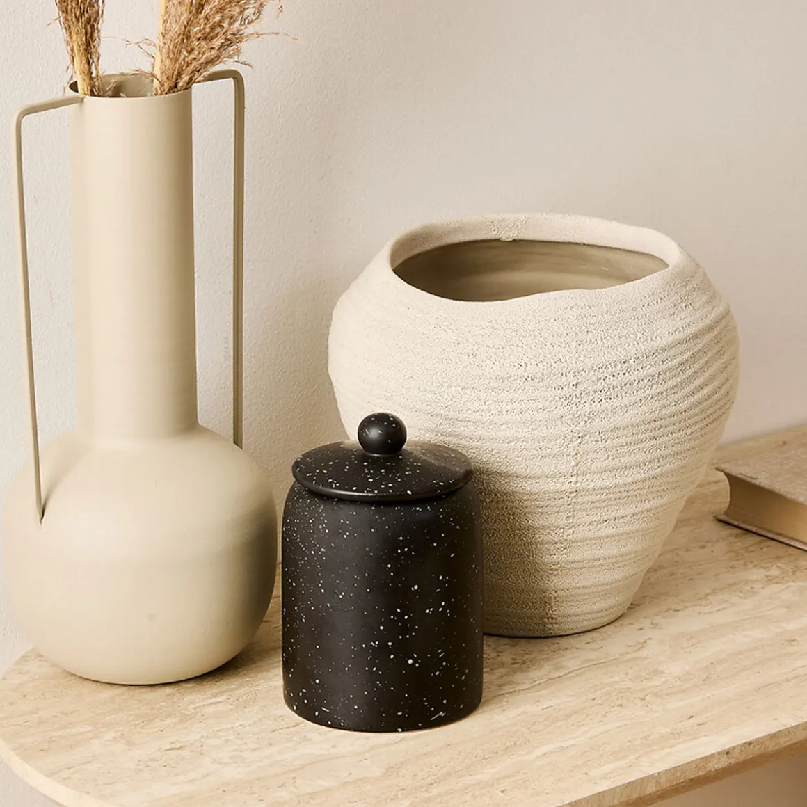 Tarro decorativo WONJ negro 15x10cm