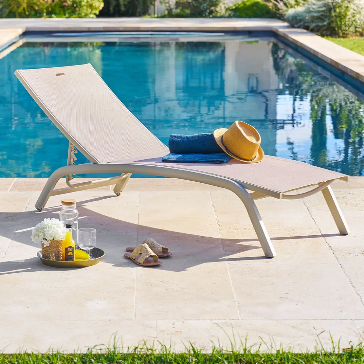 Tumbona BONAO lino e argile